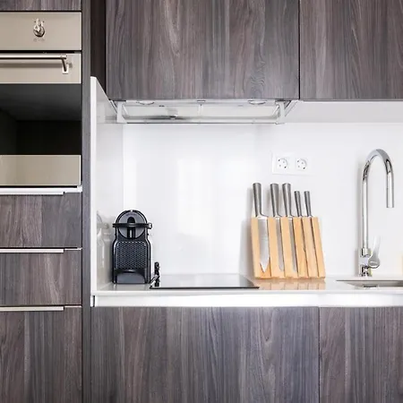 Apartment Plum Guide - Tile Portal *